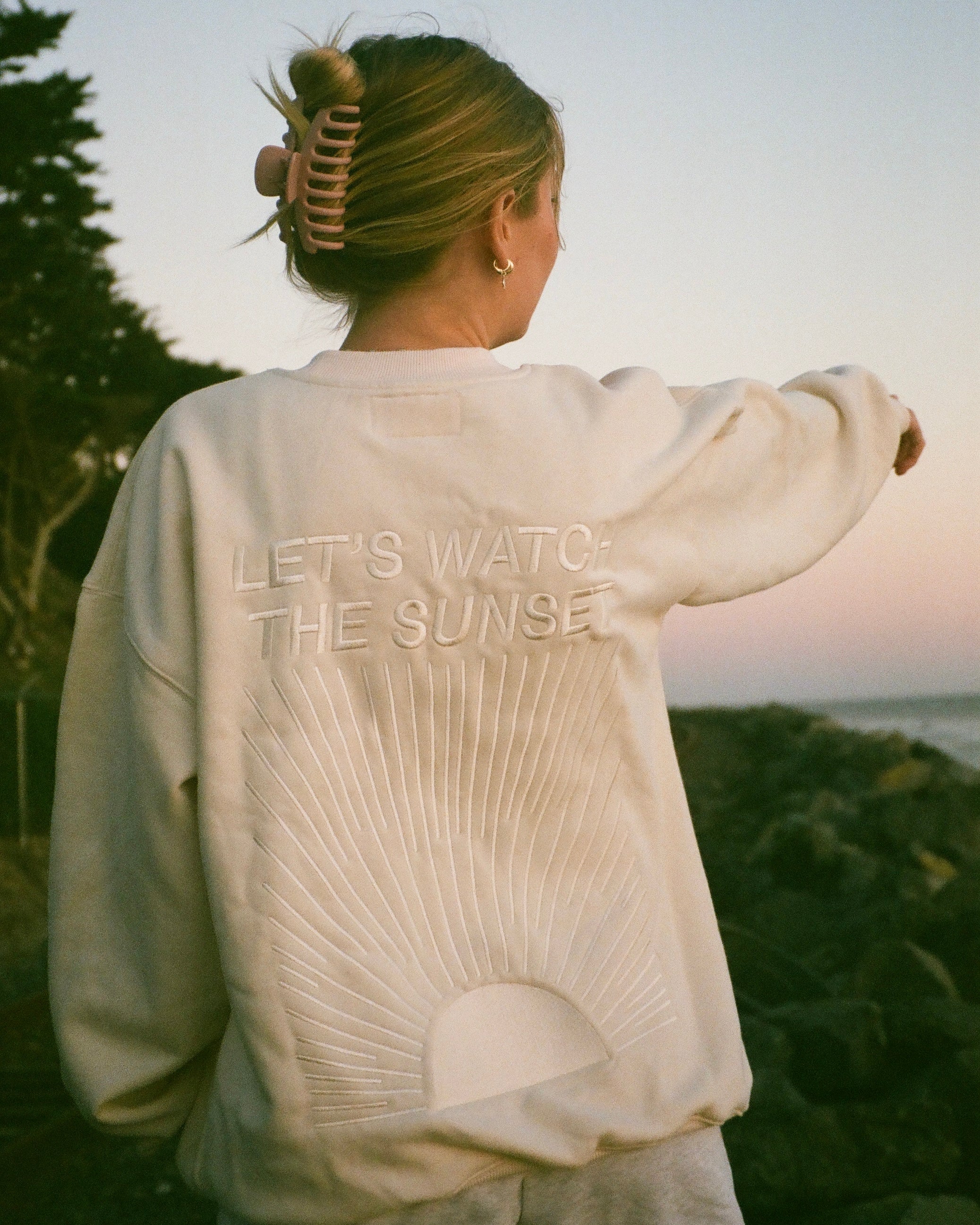 "Yin+Yang Limited Edition" Sunset Embroidered Beach Crew