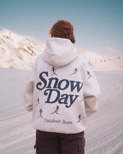タグ付き✨現行 FOXEY WINTER LILY ロゴプレート パーカー Snow Day